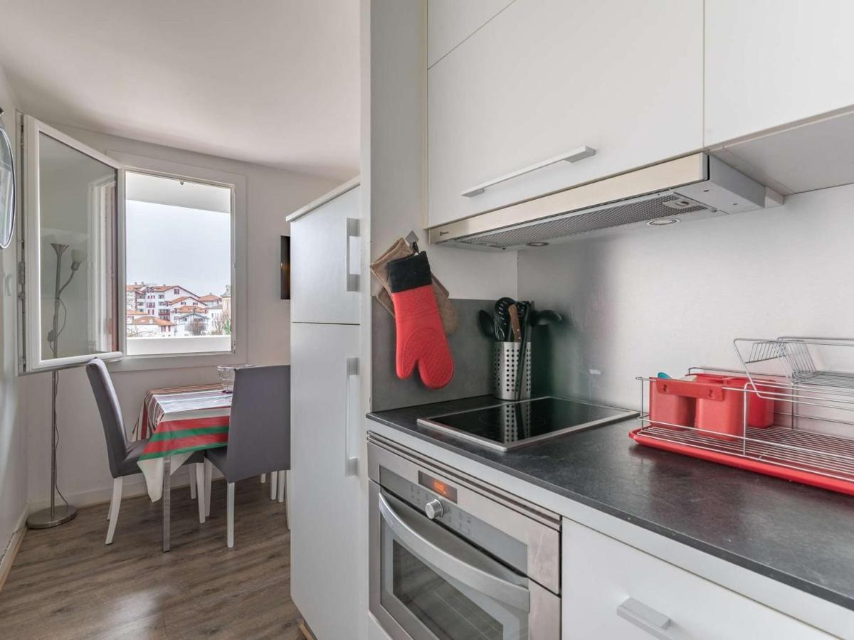 Joli Studio En Centre-Ville Avec Parking, Animaux Admis - Fr-1-2-304 Hendaye Kültér fotó