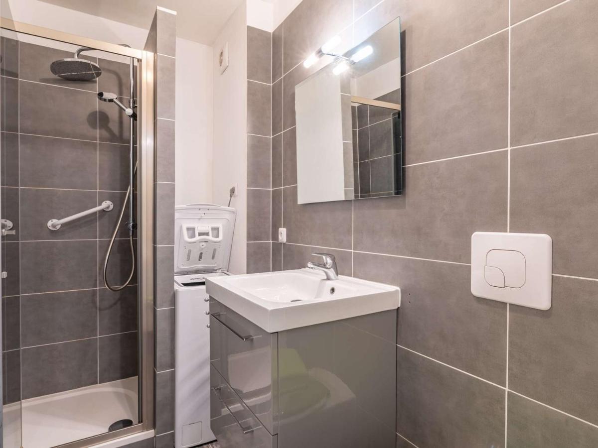 Joli Studio En Centre-Ville Avec Parking, Animaux Admis - Fr-1-2-304 Hendaye Kültér fotó